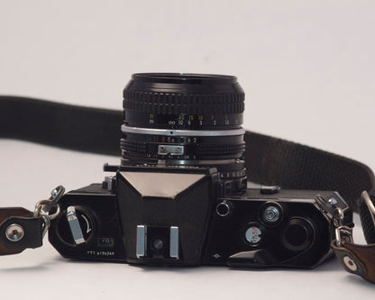 Reflex Nikkormat FT3 35 mm + objectif Nikon 50 mm f2