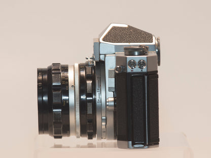 Reflex Nikon Nikkormat FTn 35 mm + objectif f2 50 mm