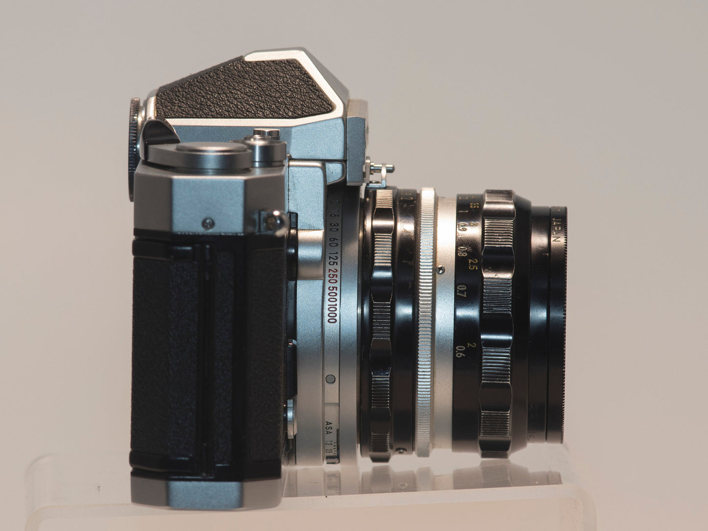 Reflex Nikon Nikkormat FTn 35 mm + objectif f2 50 mm