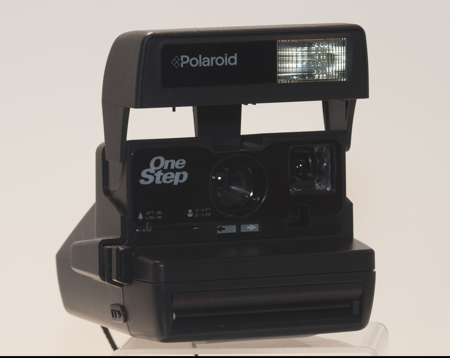 Polaroid One Step 600 instant camera
