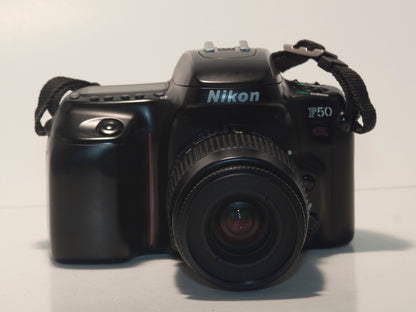 Reflex Nikon F50 35 mm