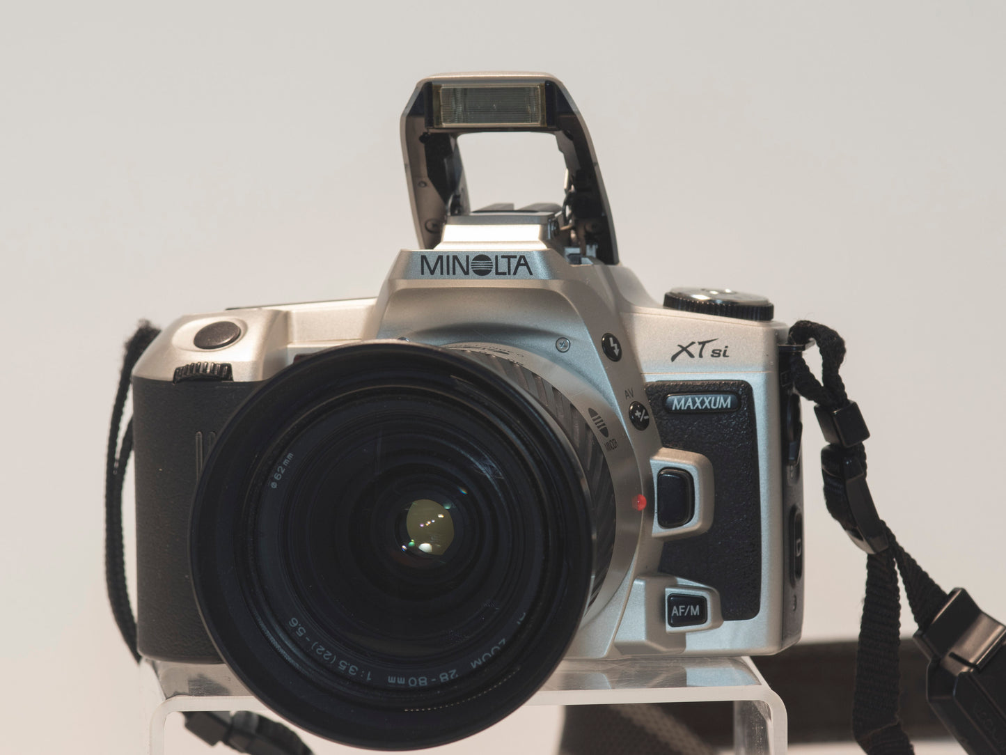 Minolta Maxxum XTsi 35mm film SLR