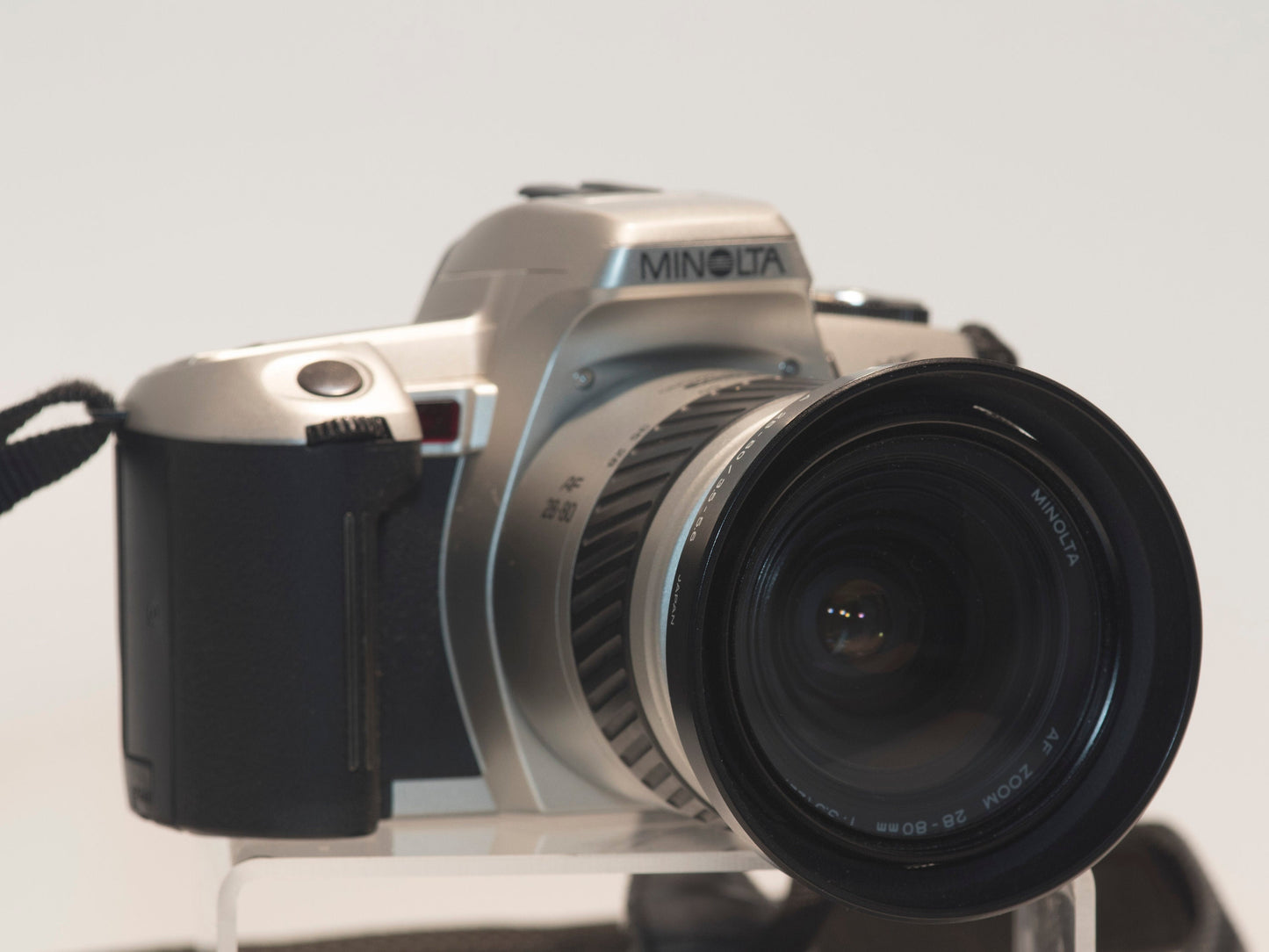 Minolta Maxxum XTsi 35mm film SLR