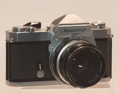 Reflex Nikon Nikkormat FTn 35 mm + objectif f2 50 mm