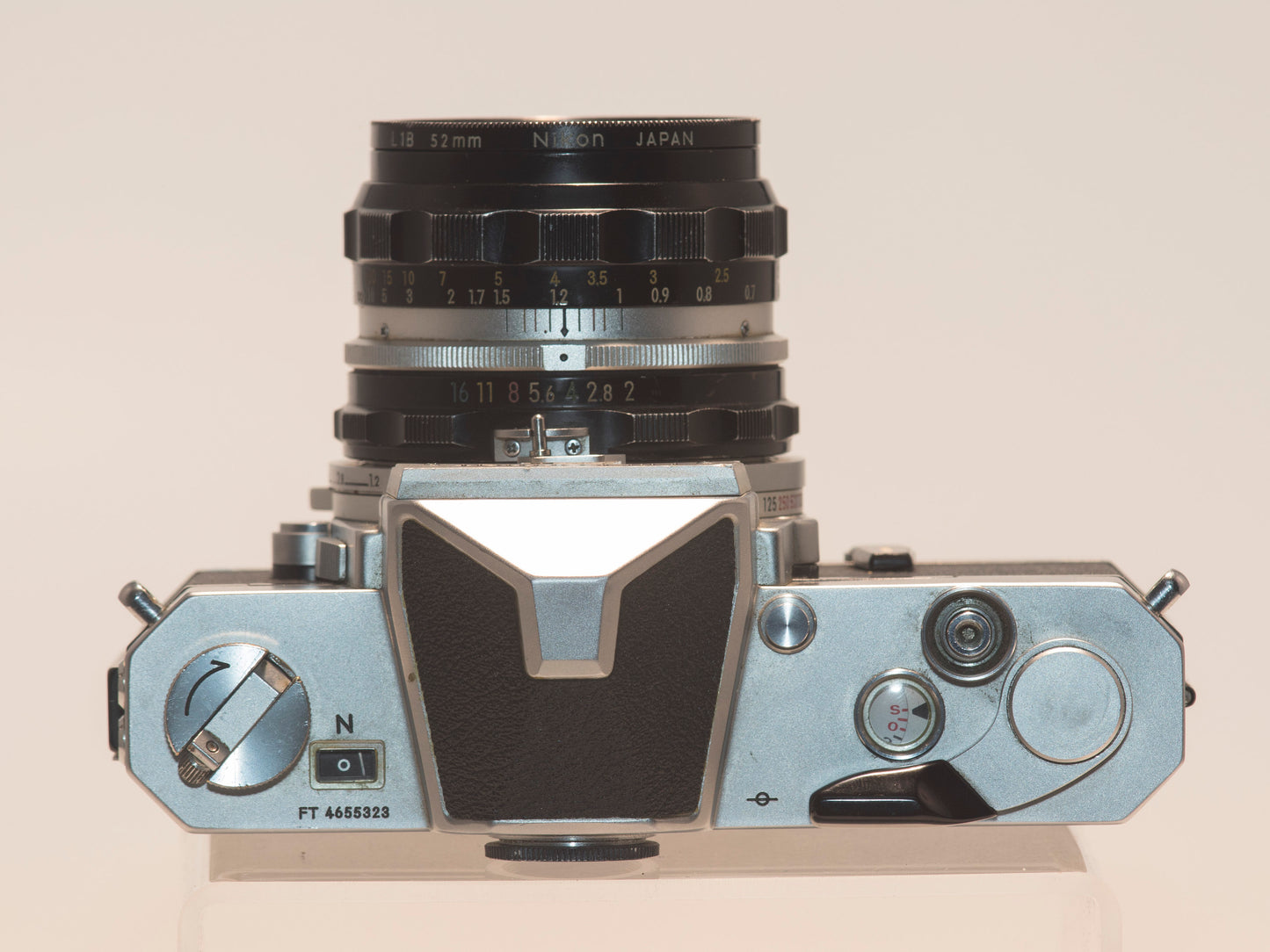 Reflex Nikon Nikkormat FTn 35 mm + objectif f2 50 mm
