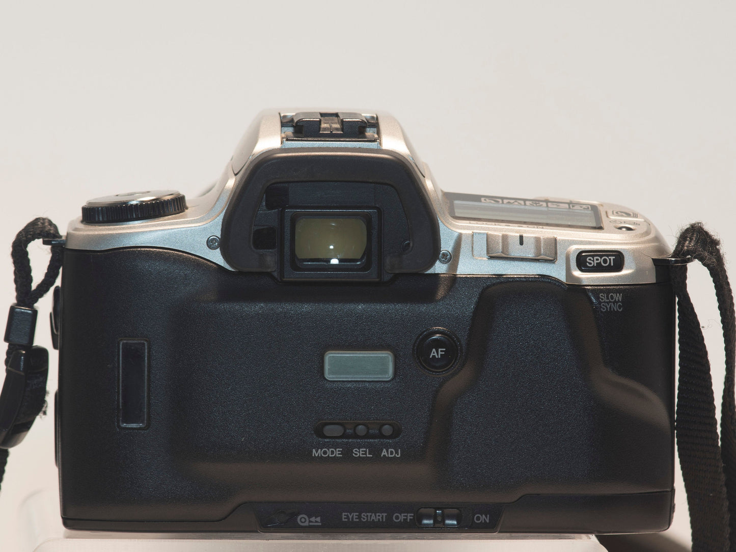 Minolta Maxxum XTsi 35mm film SLR