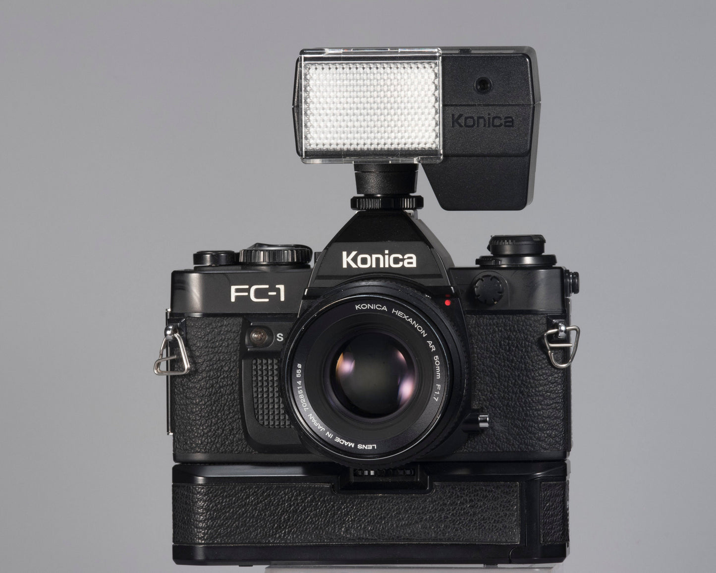 Konica FC-1 35mm film SLR tenue