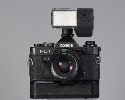 Konica FC-1 35mm film SLR tenue