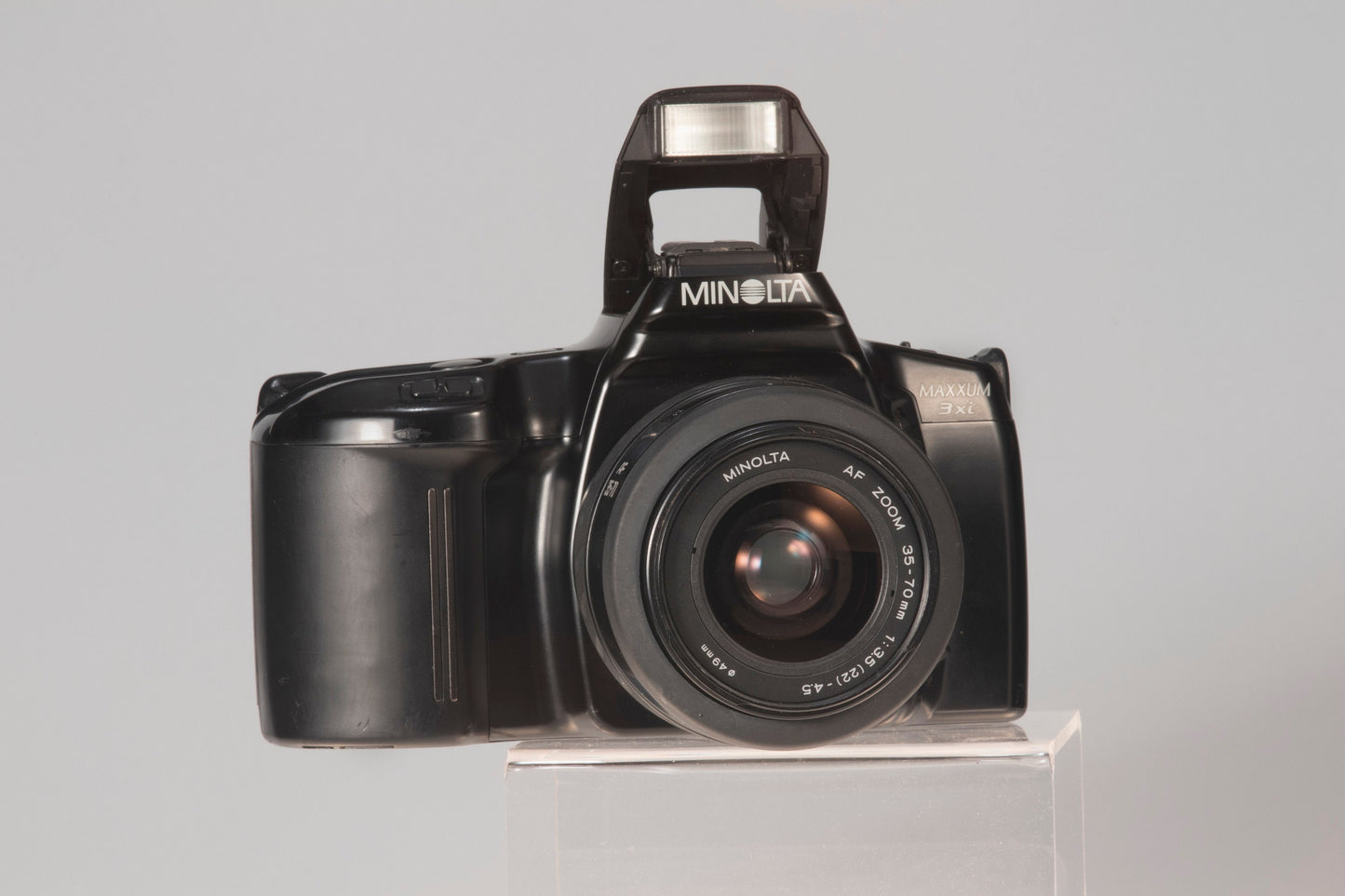 Minolta Maxxum 3xi 35mm film SLR