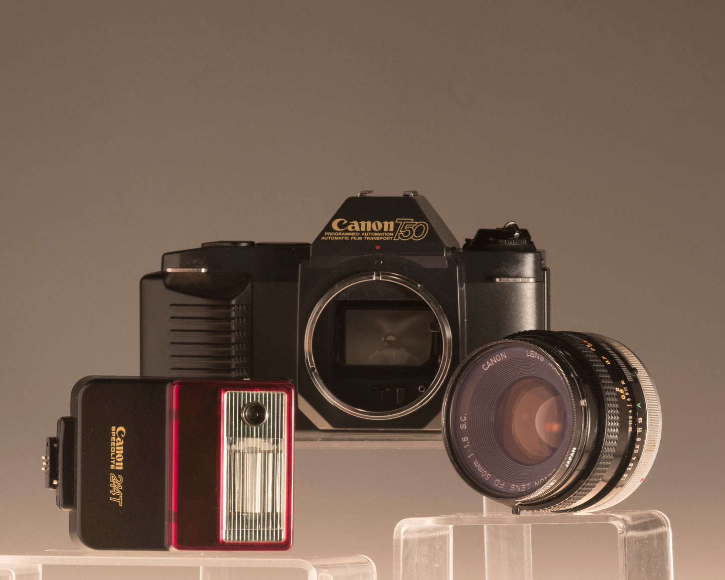 Appareil photo Canon T50 + flash Speedlite