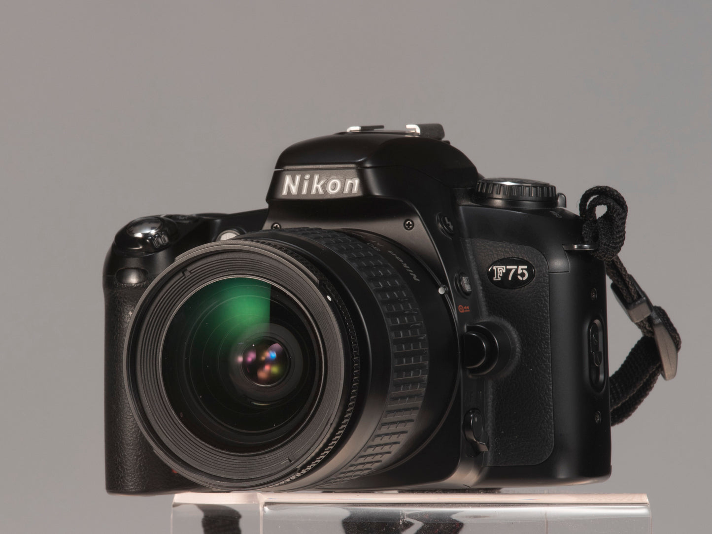 Nikon F75 (alias N75) Reflex 35 mm