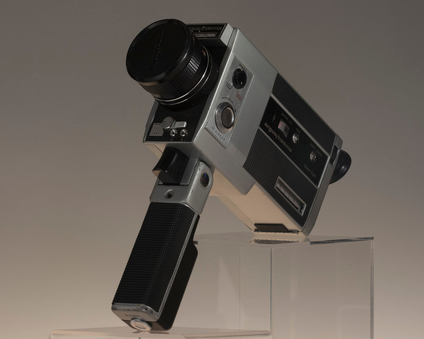 Caméra Argus Cosina modèle 704 Super 8