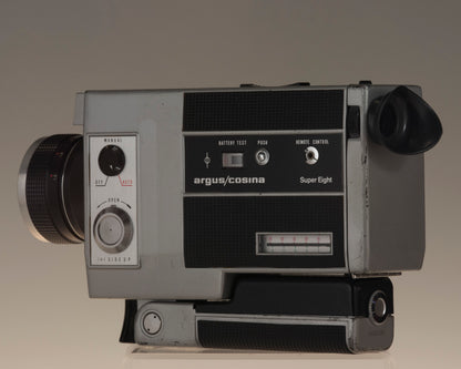 Caméra Argus Cosina modèle 704 Super 8