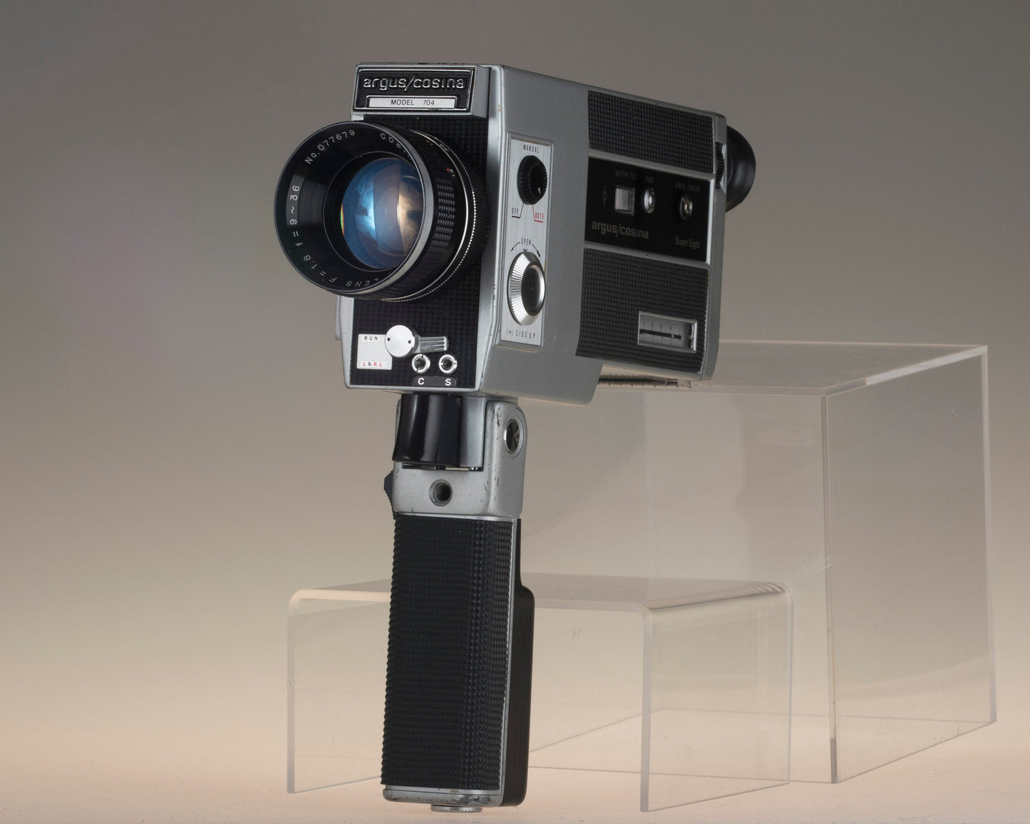 Caméra Argus Cosina modèle 704 Super 8