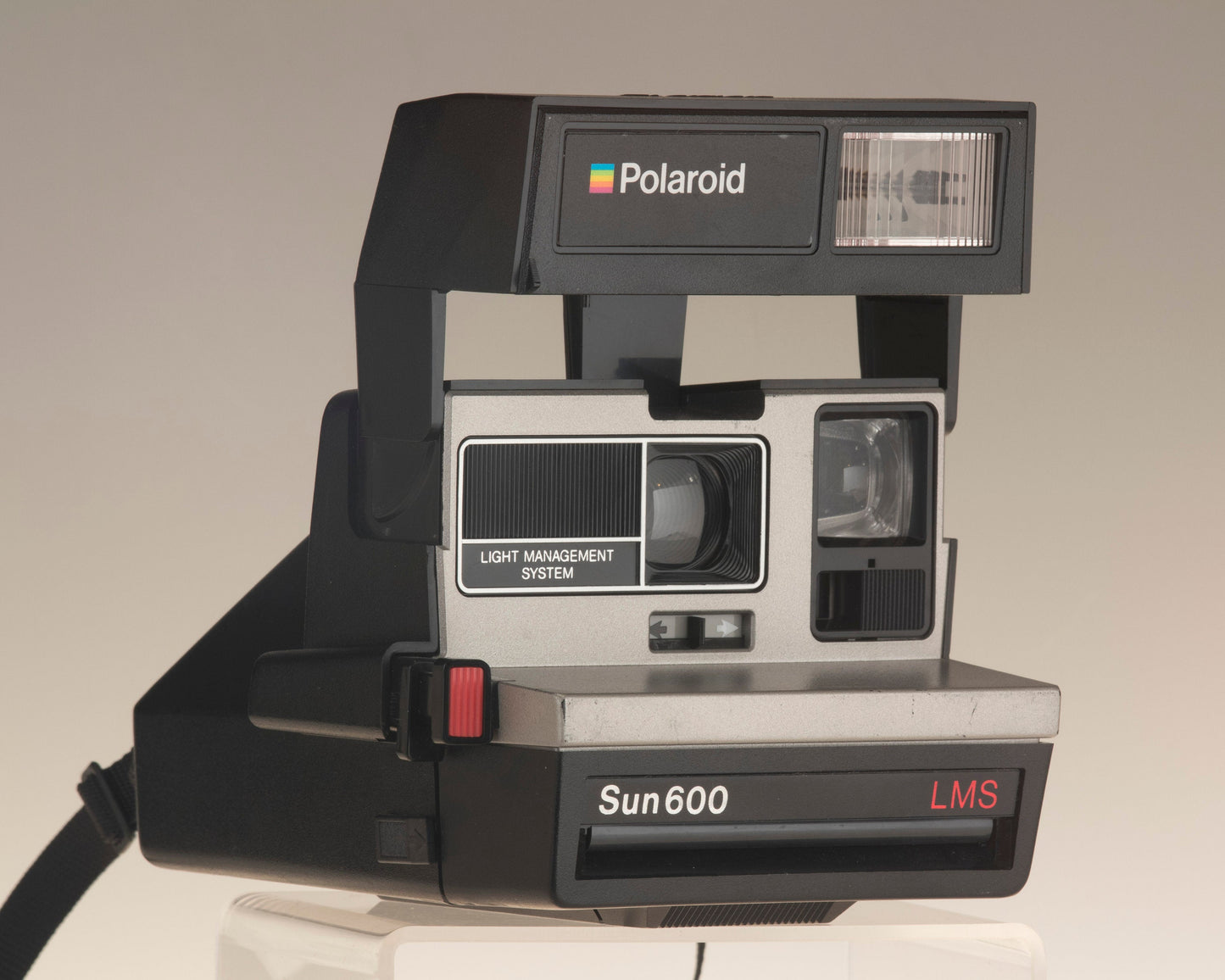 Polaroid Sun 600 LMS instant film camera