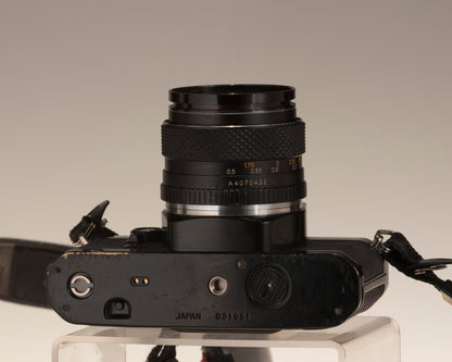Yashica FX-D Reflex 35 mm + objectif 50 mm f1.9