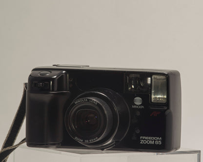 Appareil photo Minolta Freedom Zoom 65 35 mm