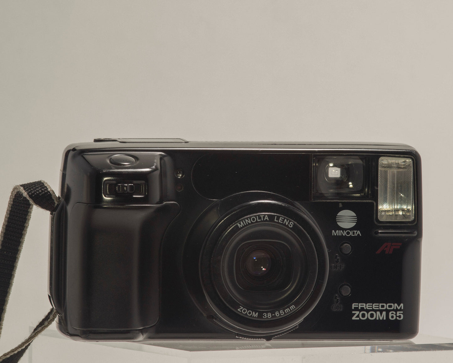 Appareil photo Minolta Freedom Zoom 65 35 mm