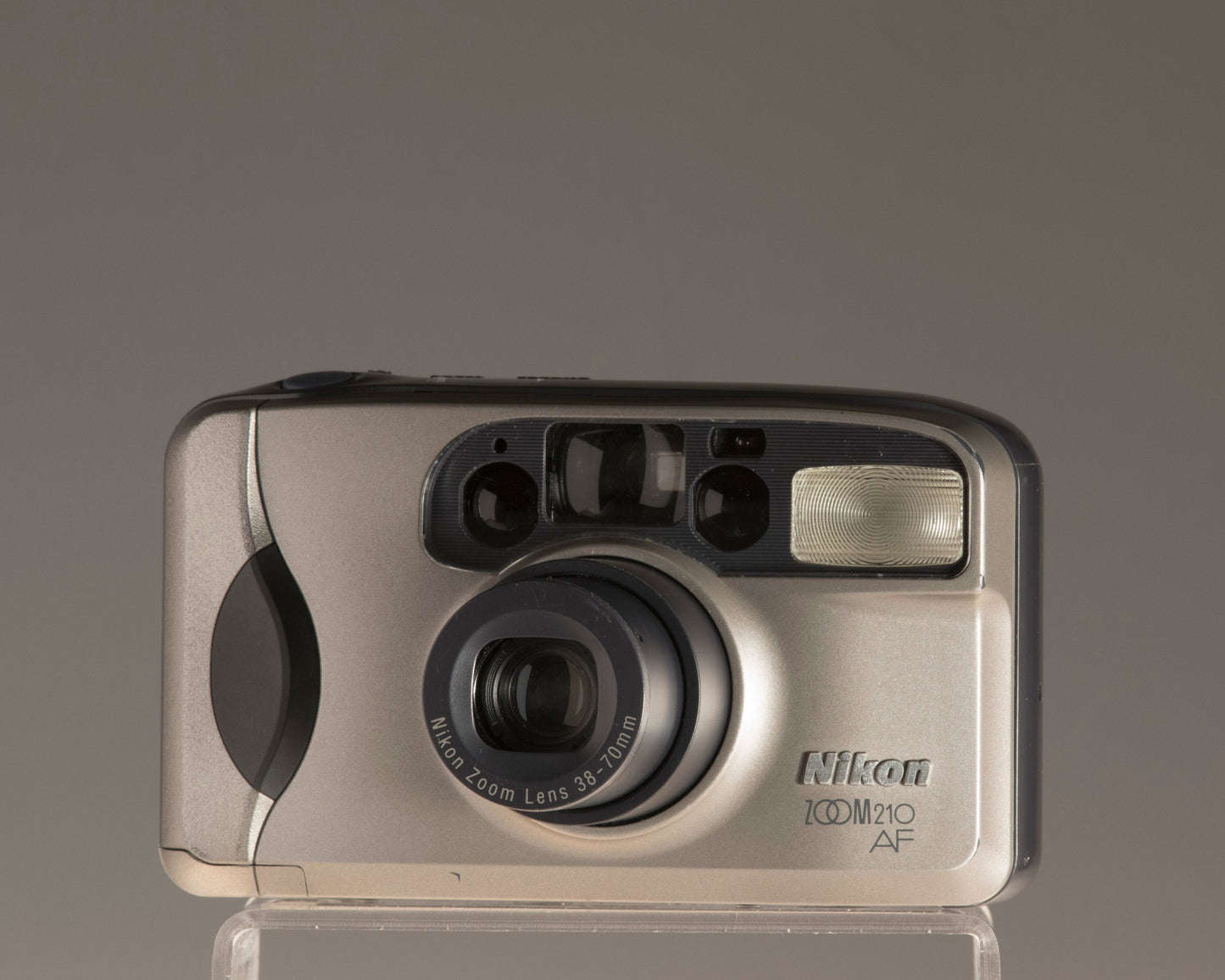 Appareil photo Nikon Zoom 210AF 35 mm