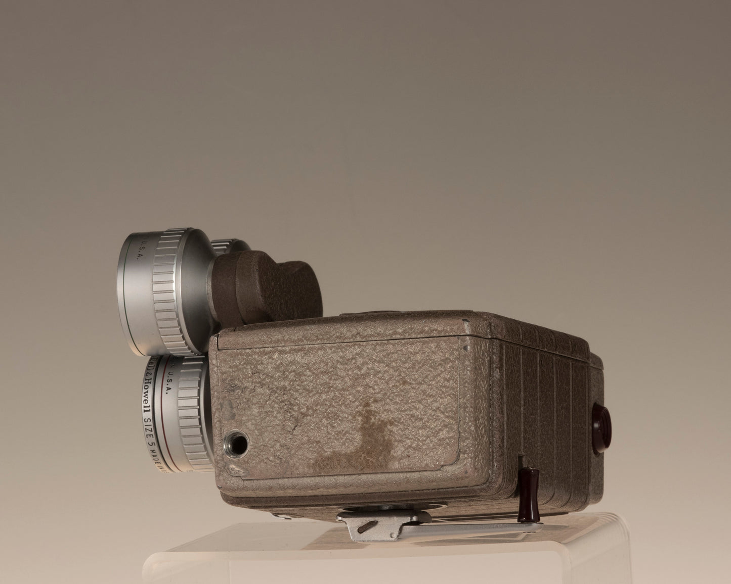 Caméra Bell et Howell Two-Fifty-Two 8 mm