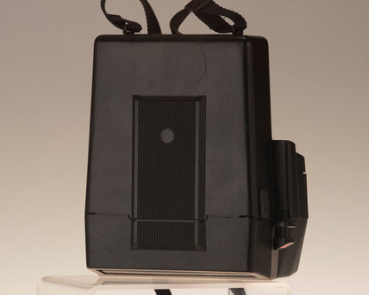 Polaroid Sun 600 LMS instant film camera