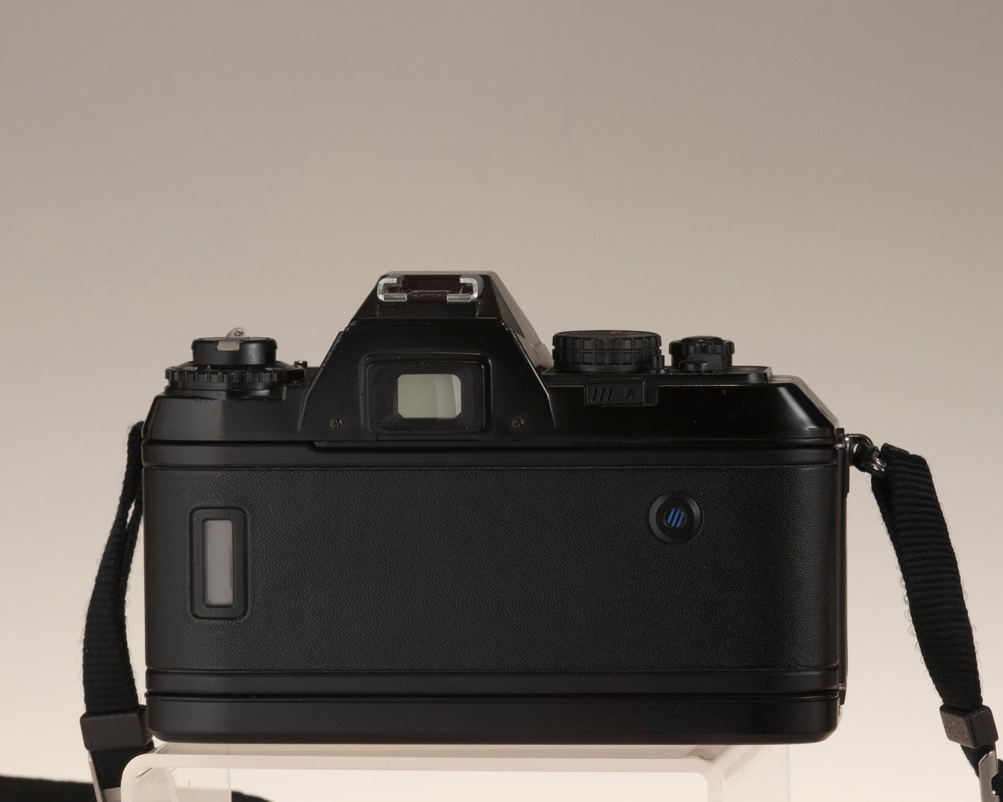 Nikon N2000 35mm film SLR + 50mm f1.8 lens