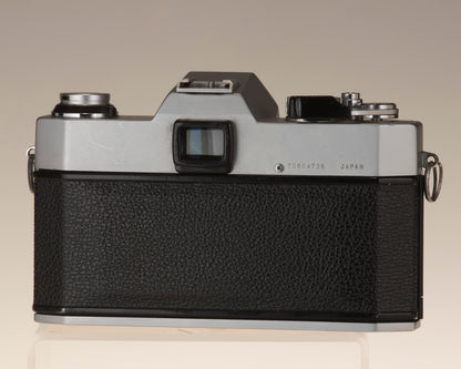 Yashica FX-2 Reflex 35 mm + objectif 50 mm f1.9