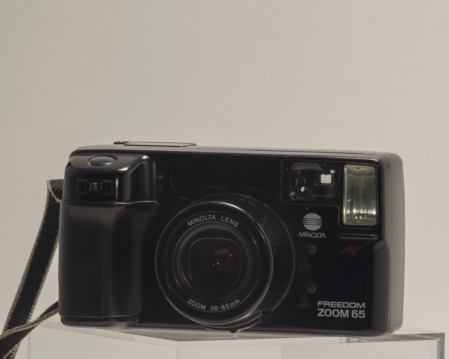 Appareil photo Minolta Freedom Zoom 65 35 mm