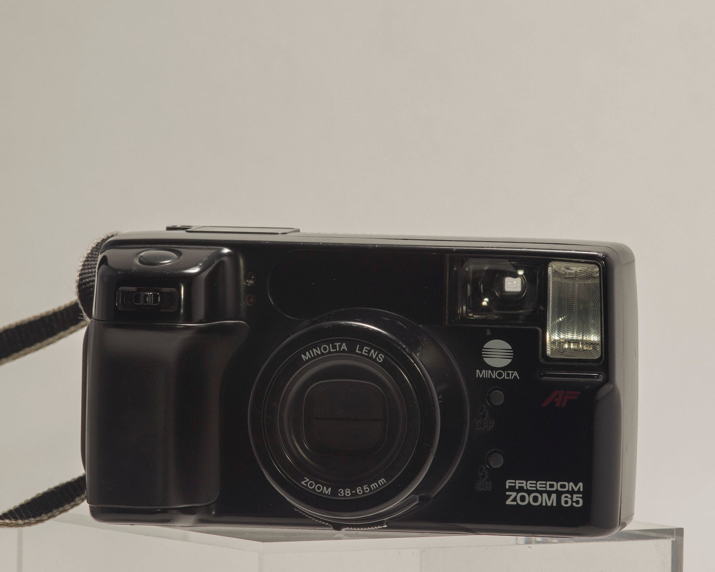 Appareil photo Minolta Freedom Zoom 65 35 mm