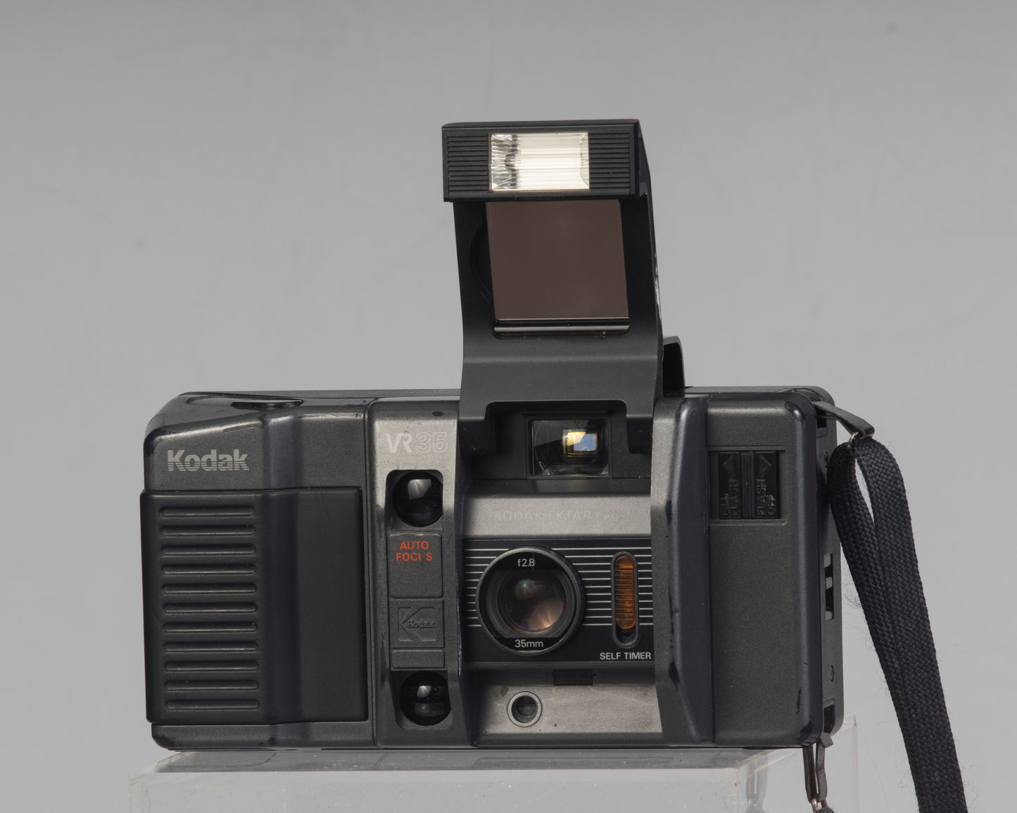 The Kodak VR35 K14 is a quality autofocus 35mm point-and-shoot that was made by designed and manufactured by the Japanese company Chinon 