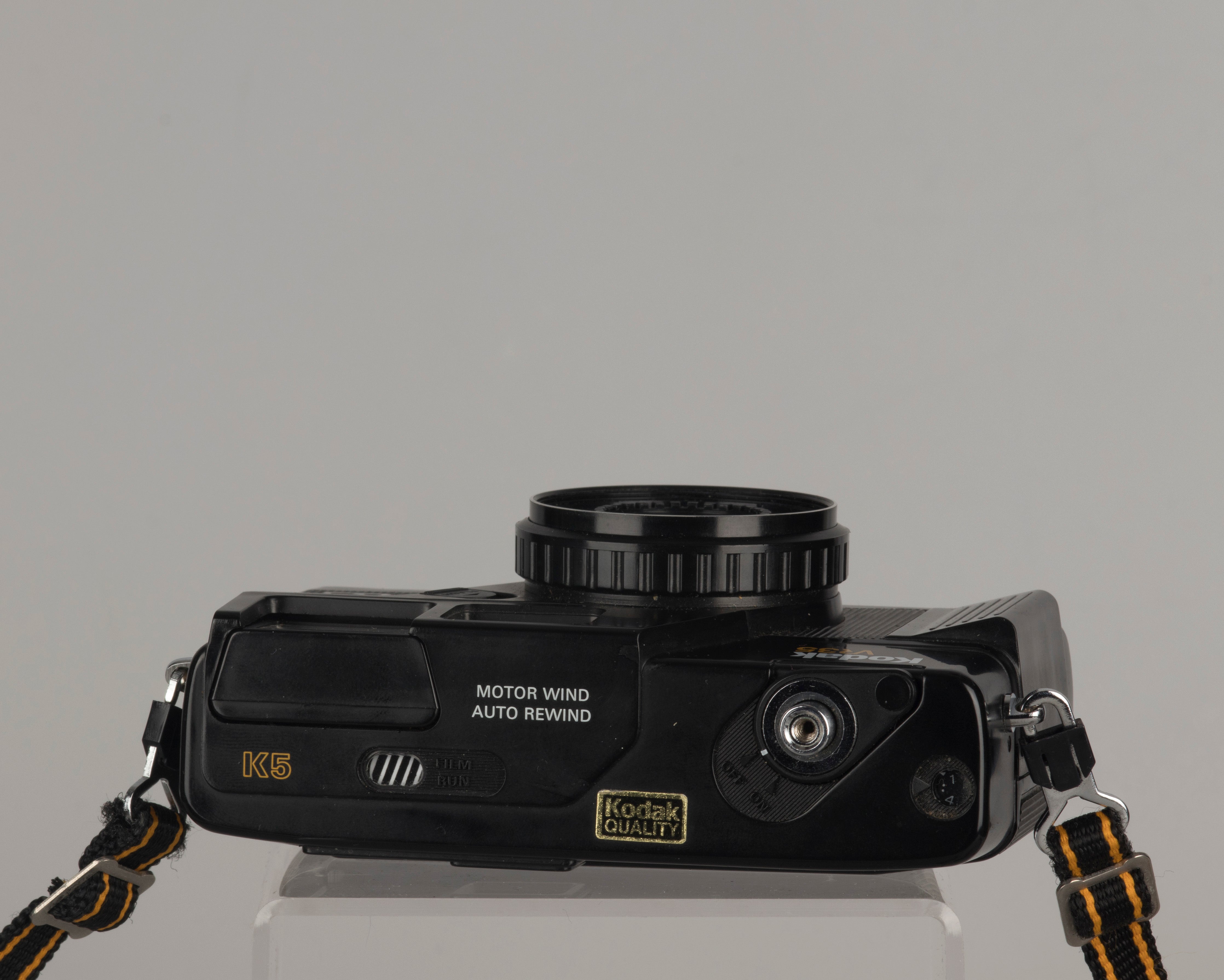 Kodak VR35 K5 35mm camera with original leatherette case – New