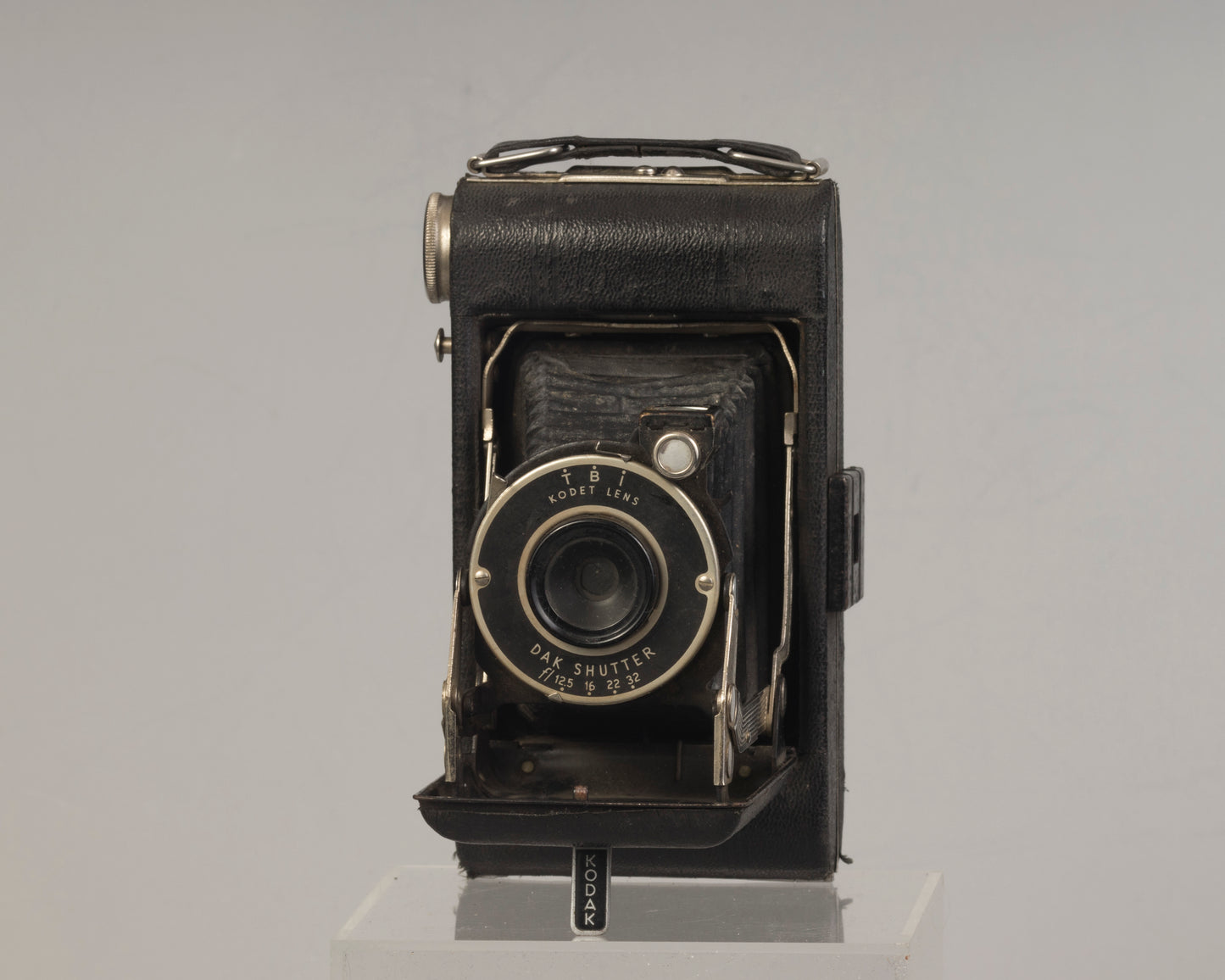 Kodak Vigilant Junior Six-20 folding camera (uses 620 film)