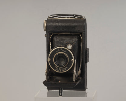 Kodak Vigilant Junior Six-20 folding camera (uses 620 film)