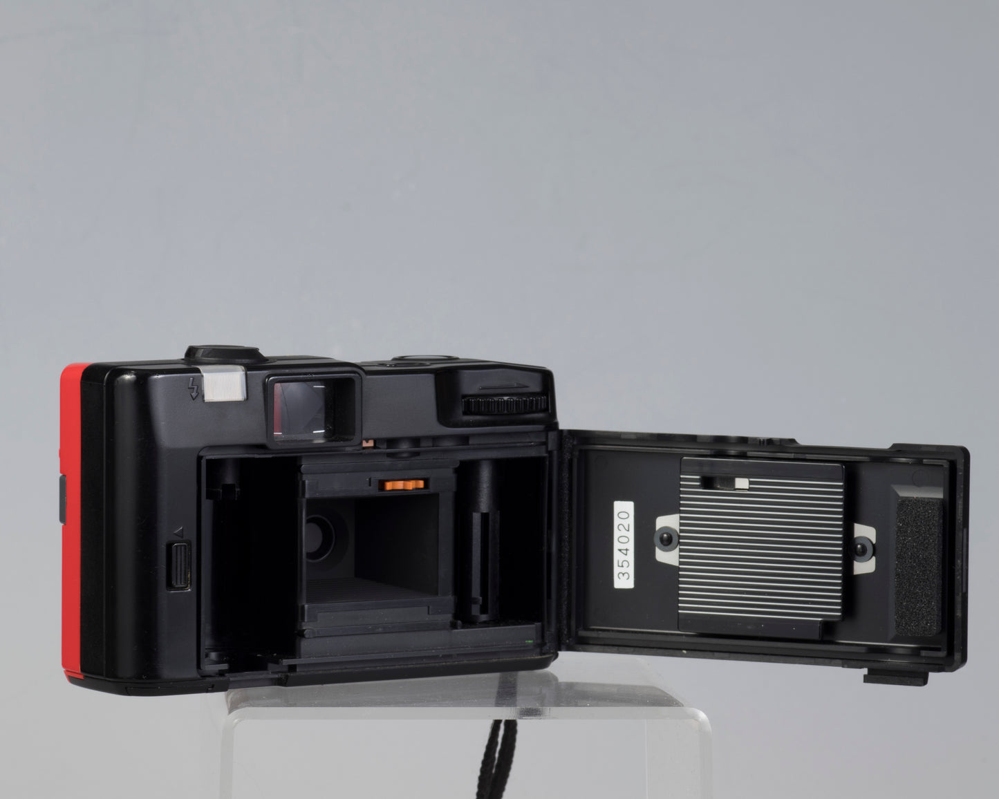 Konica EFP-3 35mm point-and-shoot camera (serial 354020)