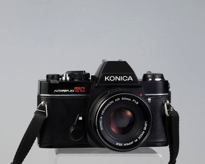 Reflex Konica Autoreflex TC 35 mm avec objectif Hexanon AR 50 mm f1.8 * sans déclencheur de flash ; sinon fonctionne bien *