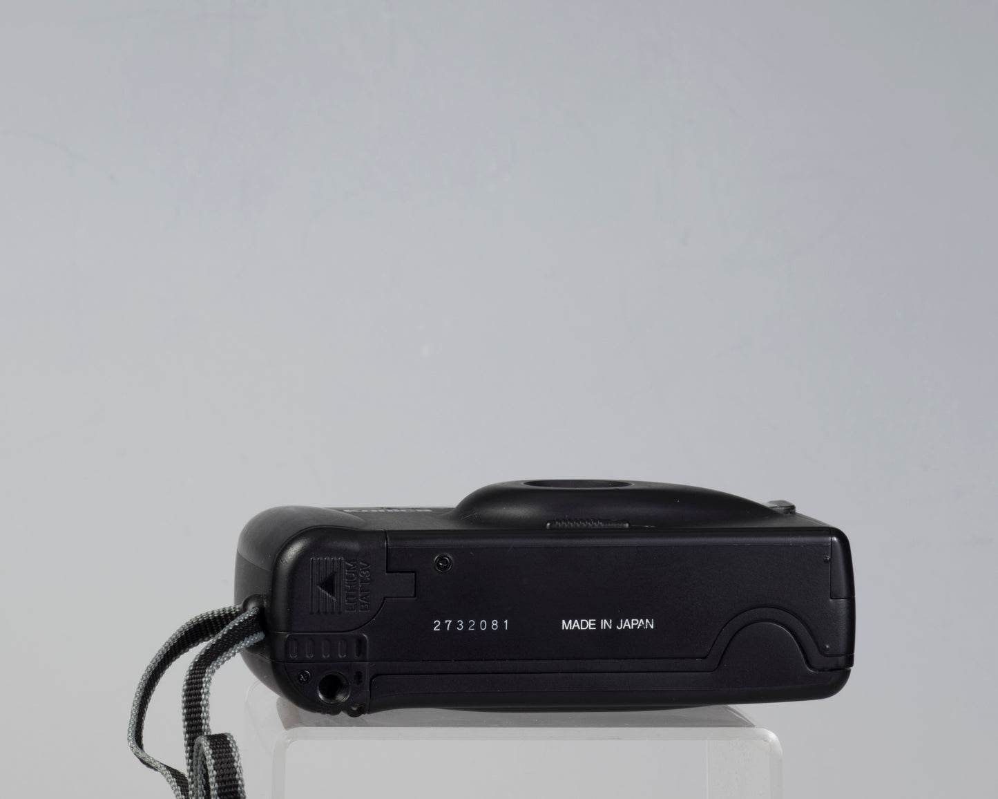 Appareil photo AF-300 35 mm de Konica TOP avec boîte, étui et manuel d'origine (série 2732081)