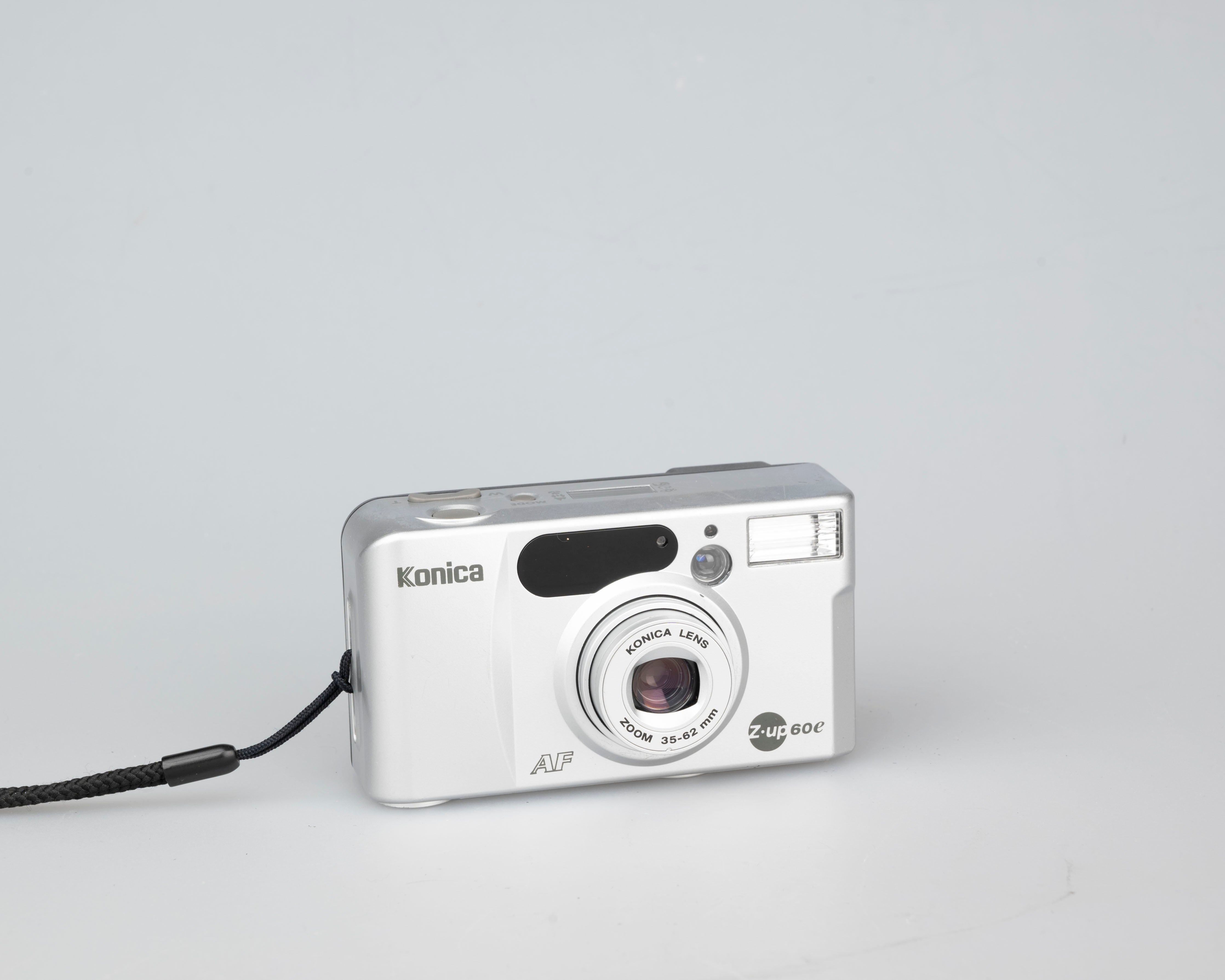 Konica Z-Up 60e 35mm ultra-compact w/ original case and manual