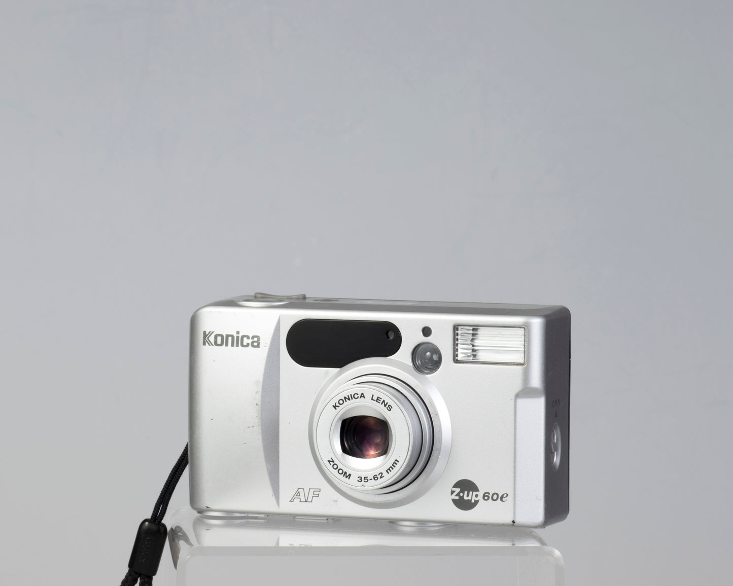 Konica Z-Up 60e 35mm compact camera w/case (serial 6702458)