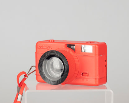 Lomography Fisheye One 35mm film camera red version (serial 0858653)