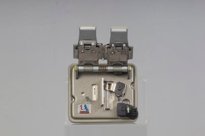 Colleuse de ciment LPL pour films 8 mm, 16 mm et Super 8