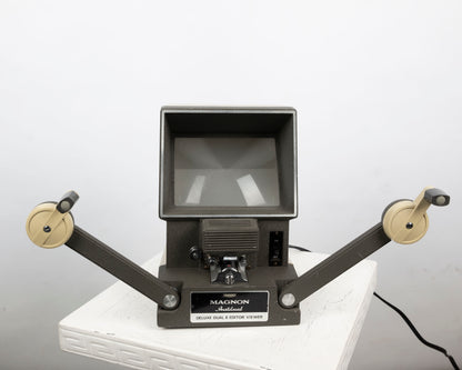 Magnon D-300 Instadual Deluxe Dual Super 8 and 8mm Viewer/Editor