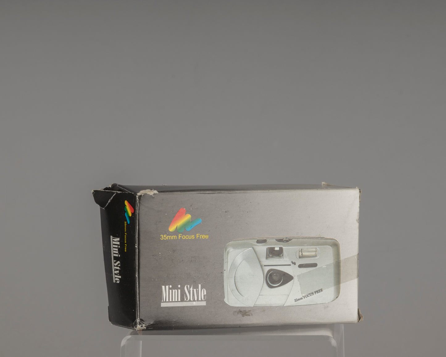 Mini Style 35mm focus free 35mm film camera (new old stock in box)