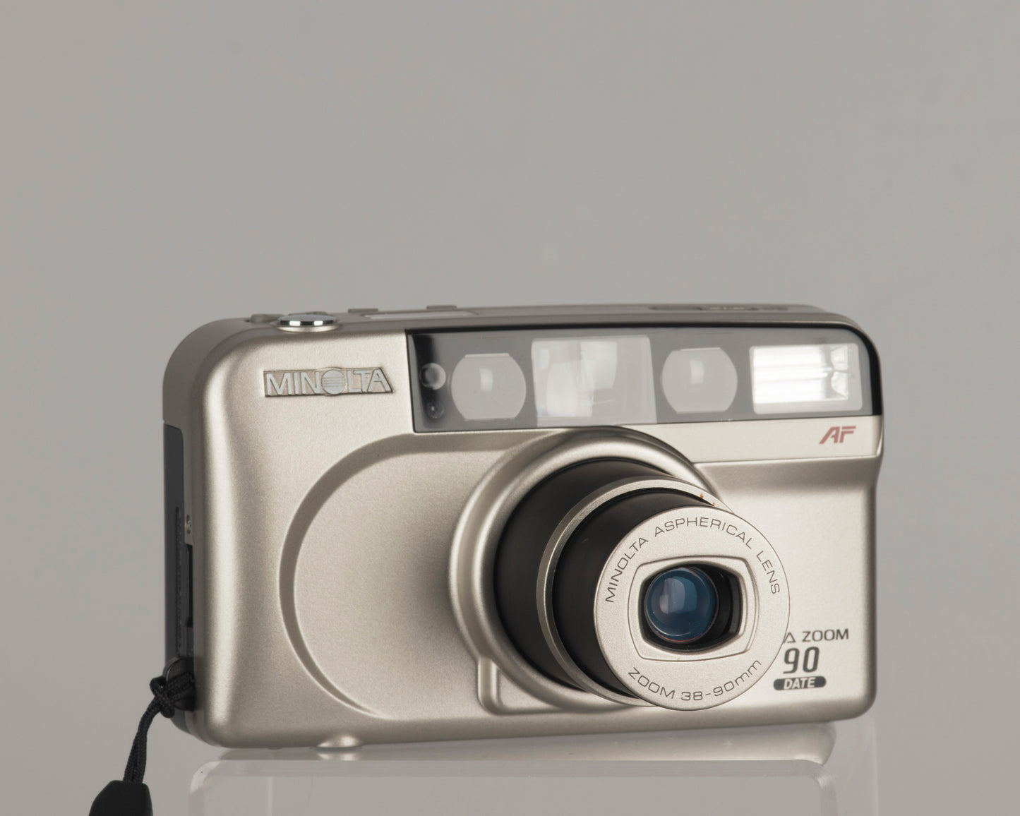 Appareil photo Minolta Riva Zoom 90 Date 35 mm avec boîte, étui et manuel d'origine