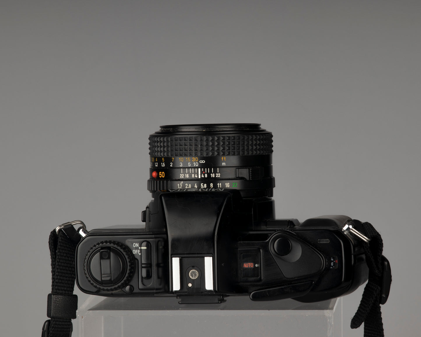 Minolta X-9 35 mm SLR avec objectif Minolta MD 50 mm f1.7 + étui toujours prêt