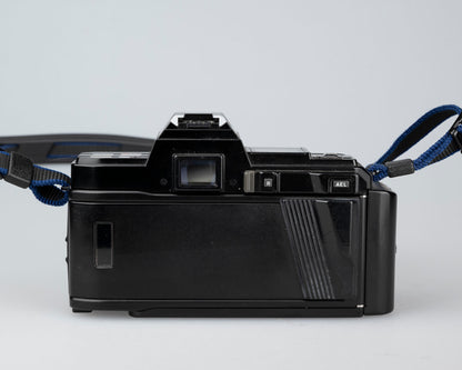 Minolta Maxxum 7000 Reflex à film 35 mm avec objectif 24 mm f2.8 (série 13102031)