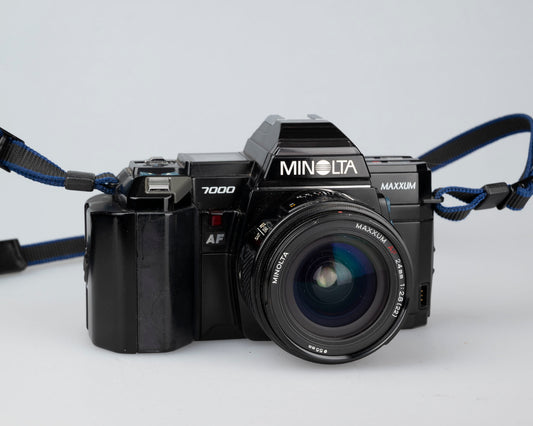Minolta Maxxum 7000 35mm film SLR with 24mm f2.8 lens (serial 13102031)