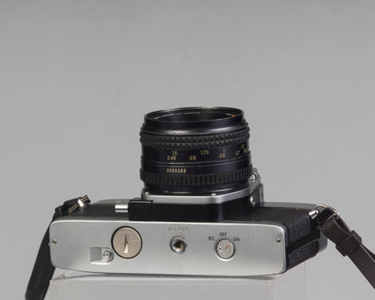 Minolta SRT 200 35mm SLR w/ Rokkor 50mm f1.7 lens