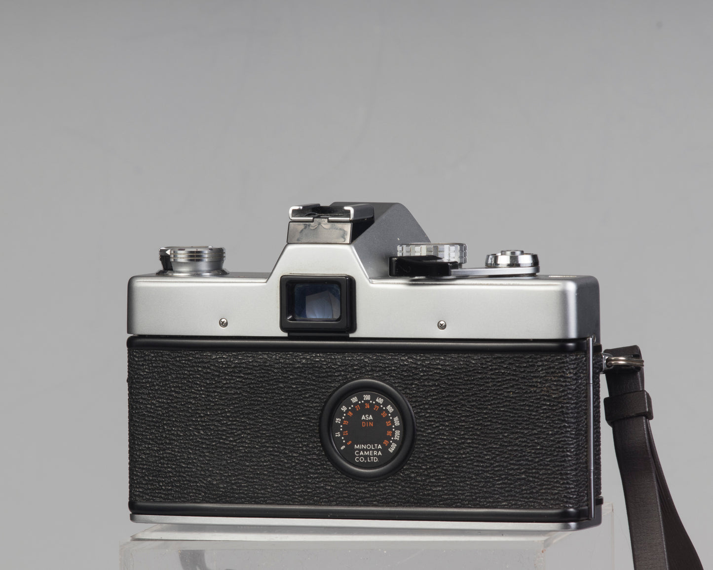 Minolta SRT 200 35mm SLR w/ Rokkor 50mm f1.7 lens