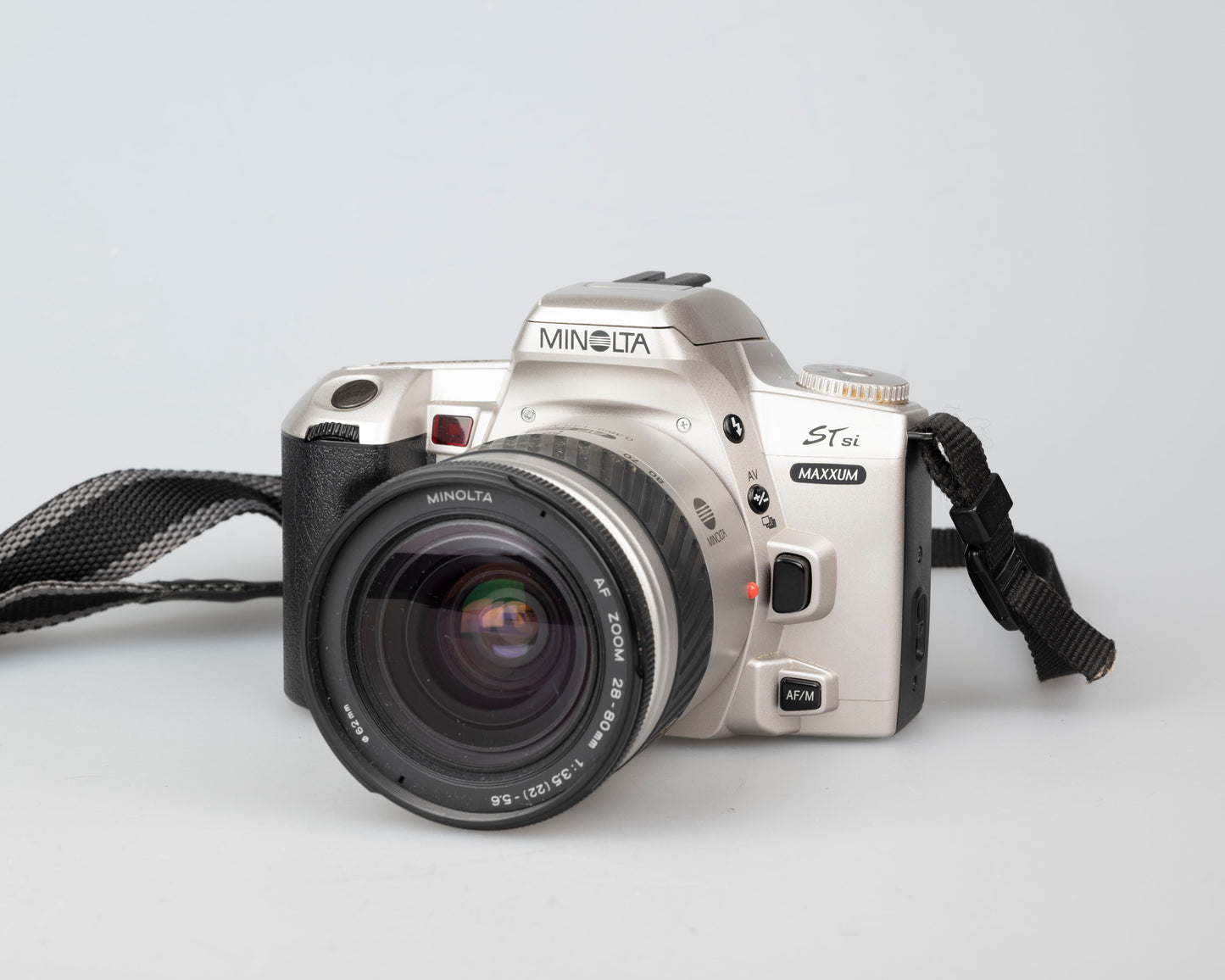 Minolta Maxxum XTsi 35mm film SLR w/ 28-80mm lens (serial 97011088)