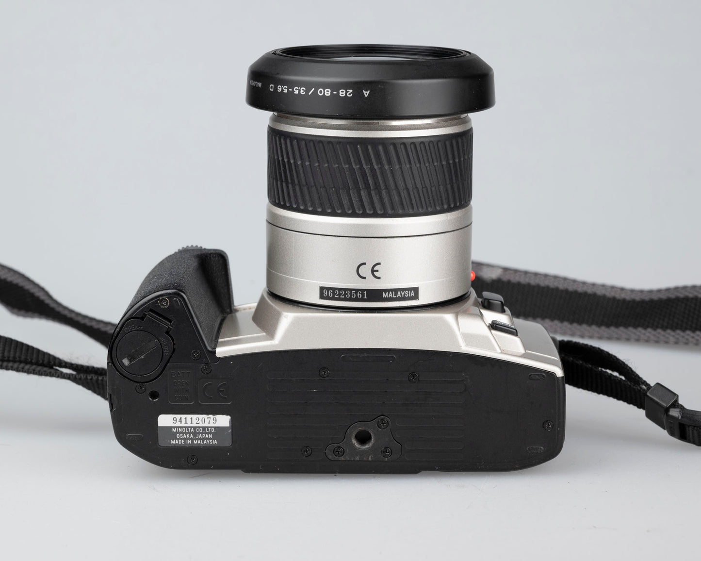 Reflex Minolta Maxxum XTsi 35 mm avec objectif 28-80 mm (série 94112079)